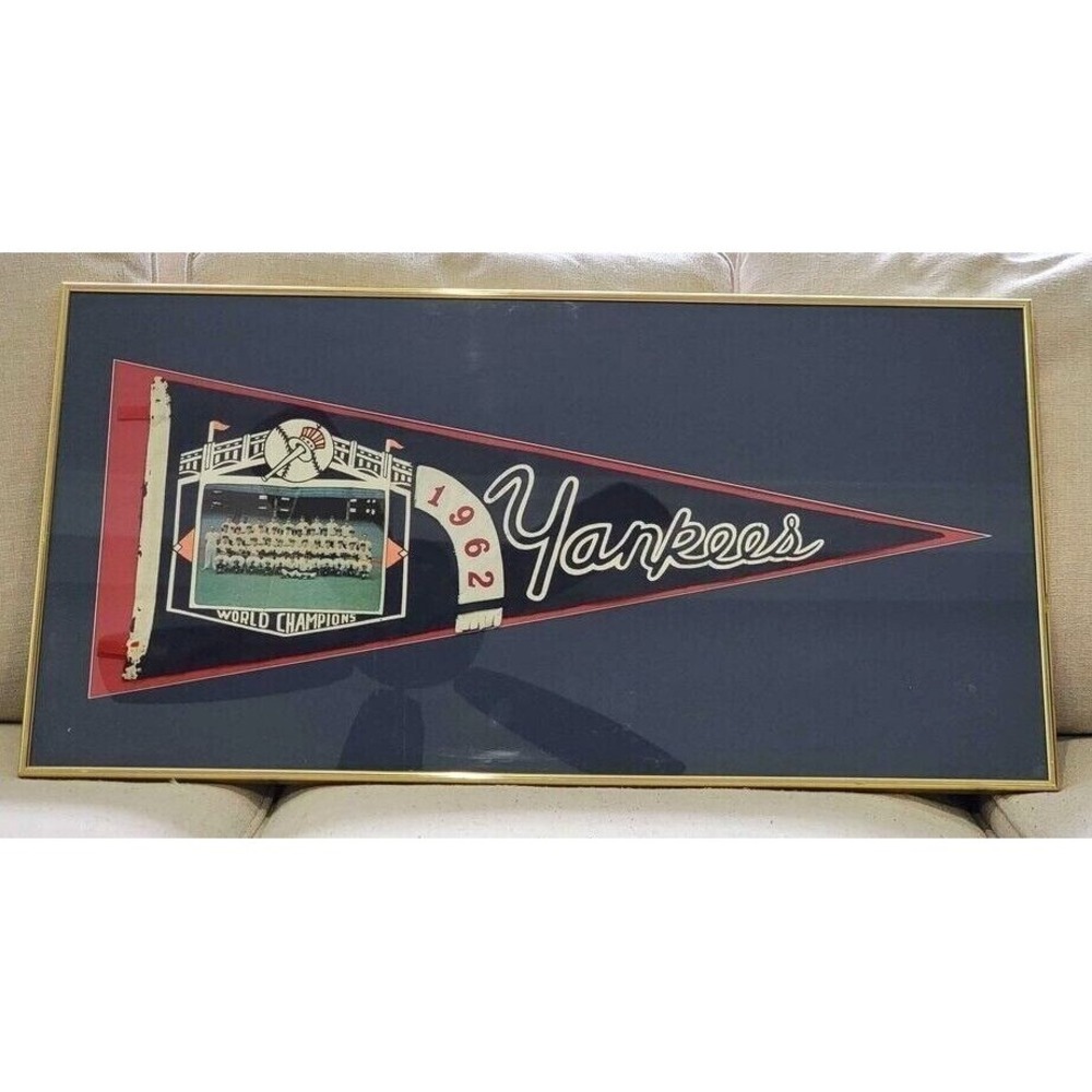1962 New York Yankees World Champion Team Photo Pennant Framed Mantle Maris